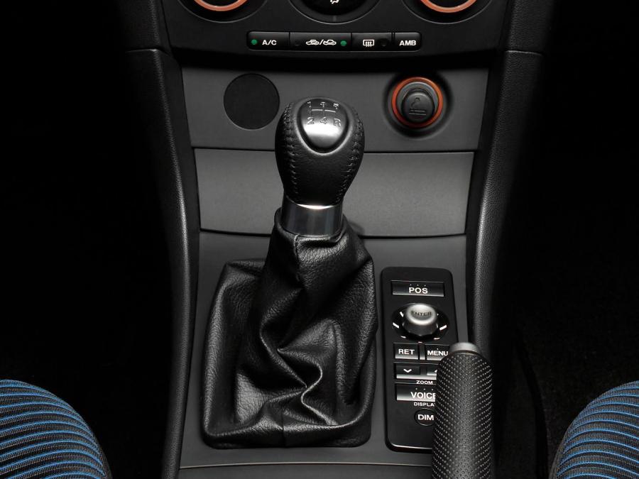  Mazda3 5-Door 2004 года  (фото 19 из 78)